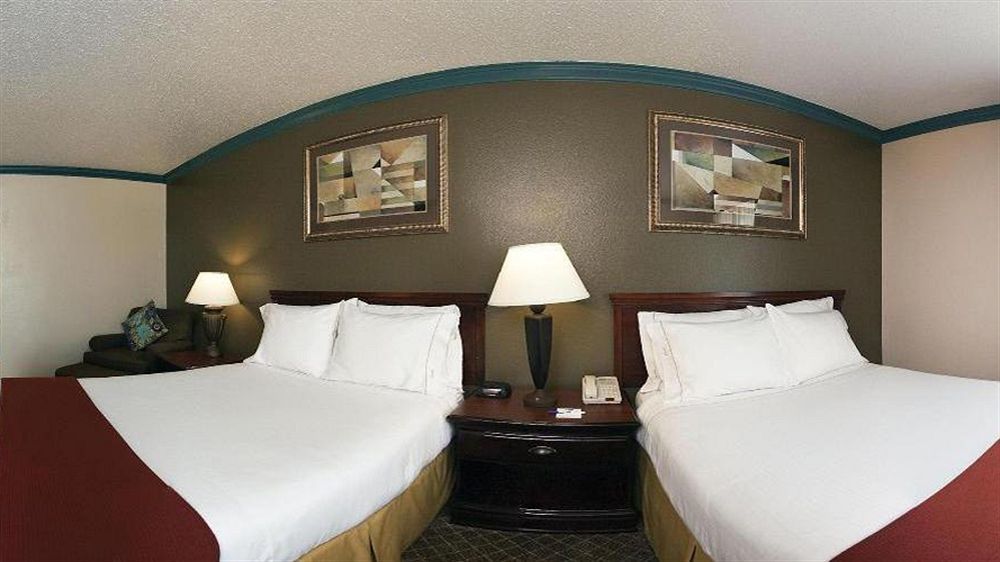 Holiday Inn Express & Suites Austin North Central By Ihg Exterior foto